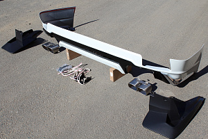 Тюнинг для Губа задняя Prado 150 2018 +, Modellista белый перламутр , 2 насадки 