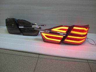 Стопы Camry V50 / V55 2015 +, стиль Mercedes, дымчатые