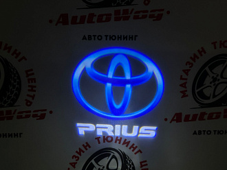 Подсветка в двери Prius 30 / 40 / 50